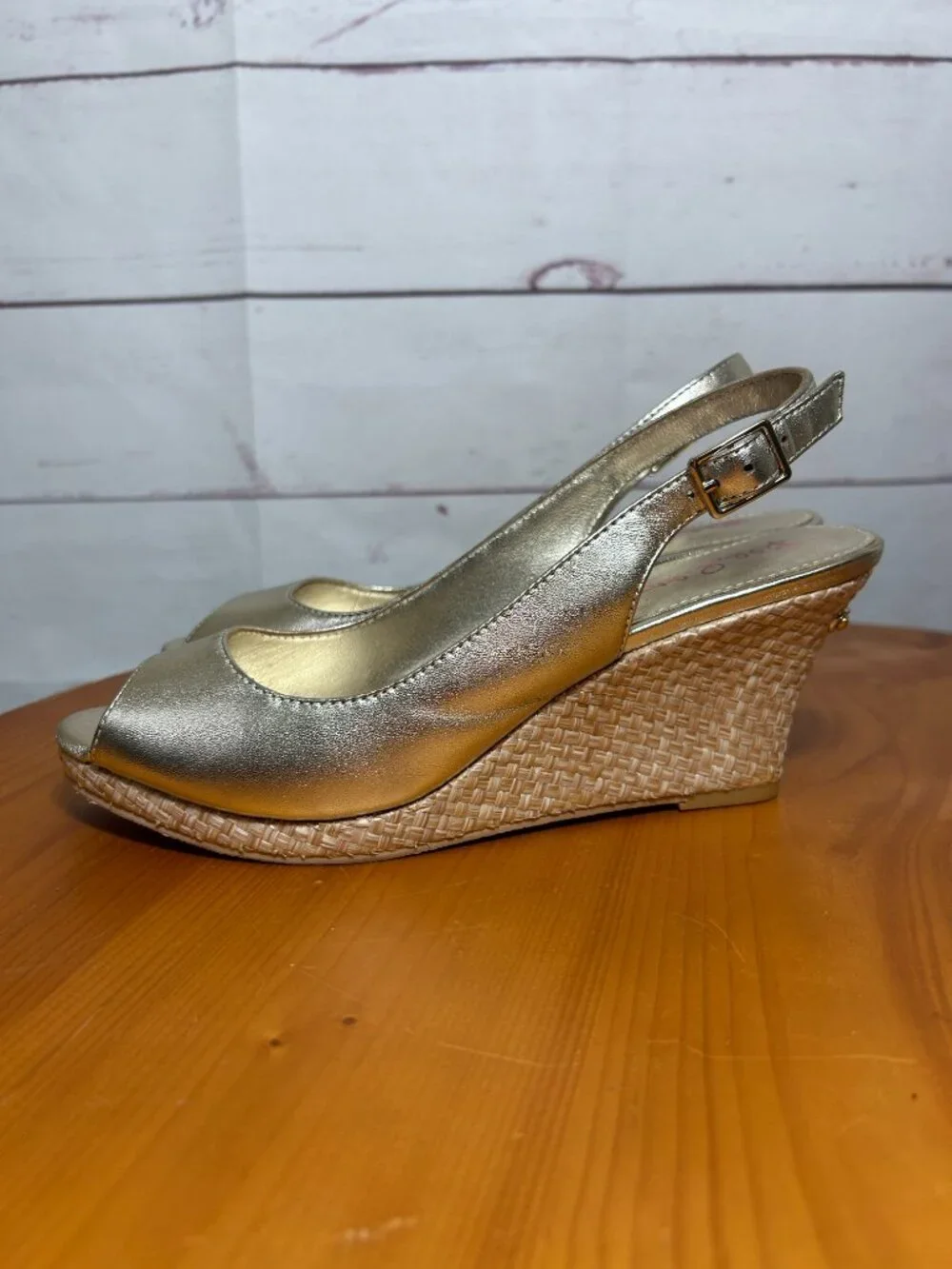 Lilly Pulitzer size 8 Wedge Sandals Gold Metallic Espadrilles Peep Toe leather